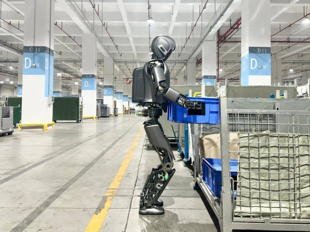 云边协同控制系统在人形机器人的应用_云边协同计算